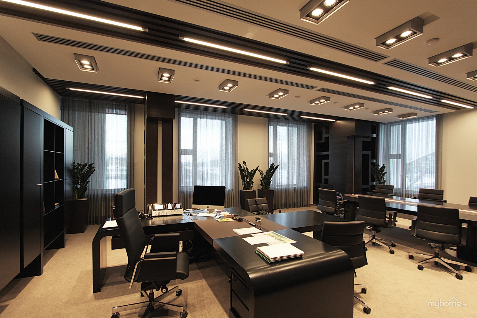 Дизайн кабинета директора/руководителя в современном стиле