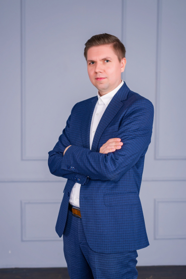 Петр Стешенко